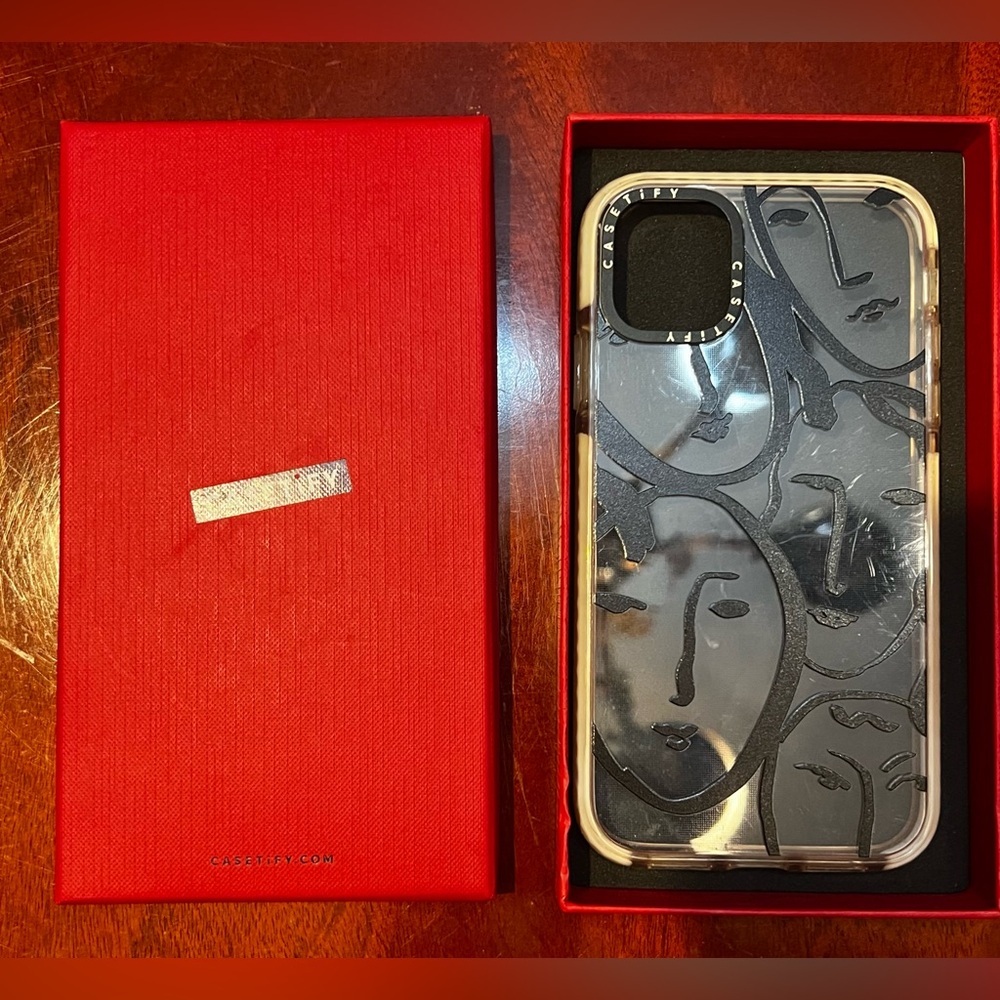 Casetify Artistic Face Design Phone Case Black & Clear iPhone 15 Limited Red Box